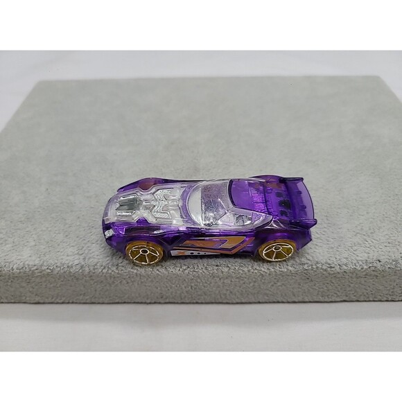 Hot Wheels Purple Nerve Hammer Car 1:64 - Picture 6 of 14